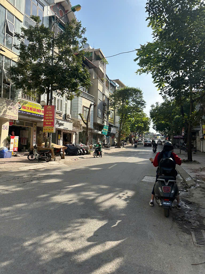 Bán nhà Ngõ 24 Phố Ngọc Lâm, diện tích 58m2, Quận Long Biên